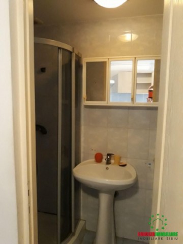 apartament-2-camere-de-vanzare-in-sibiu-zona-v-aaron-5